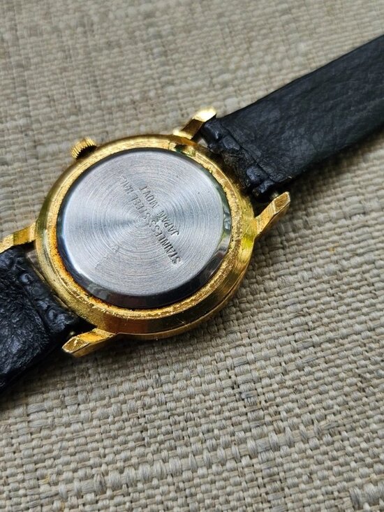 Vintage Koji Women Wristwatch Gold Tone Case Black Genuine Leather Strap Watch